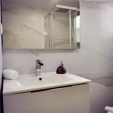 House 3*