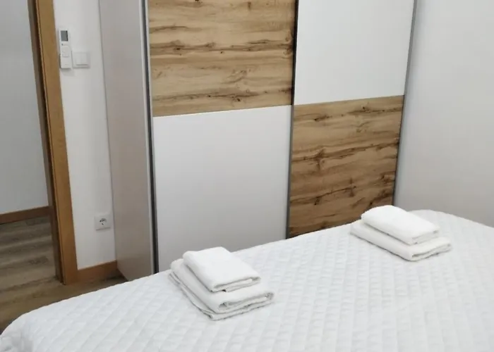 House 3* אבאירו