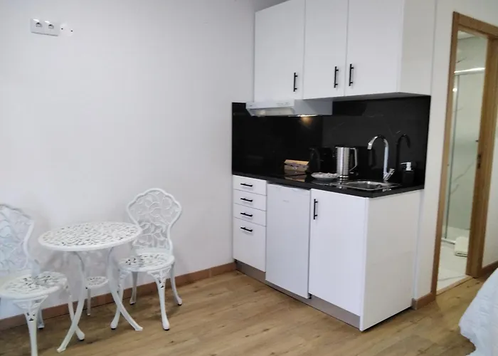 בית הארחה House 3*